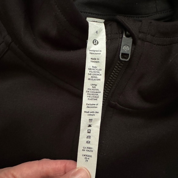 Lululemon Black Cropped Half Zip Hoodie Sweatshirt - Picture 4 of 4